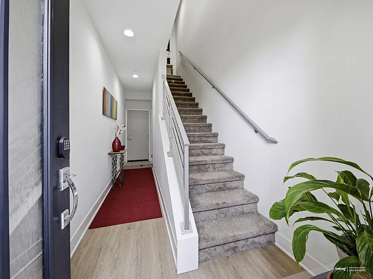 2111 N Cahuenga Blvd #14 — Photo 18