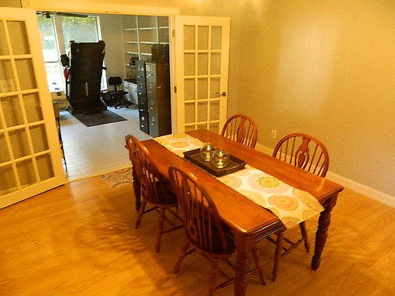 5th image of 1705 W Pryor Ln