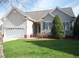 3104 Carriage Light Ct, Raleigh, NC 27604