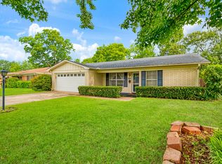 3225 E Houston St, Paris, TX 75460