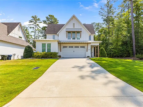 1537 Dartmouth Dr, Auburn, AL 36830
