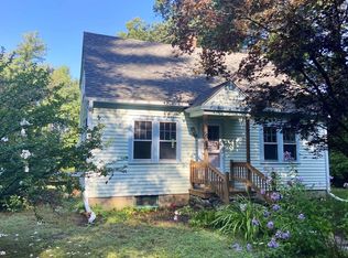 236 Harkness Rd, Amherst, MA 01002