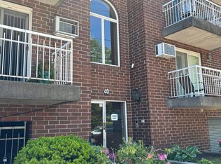 40 W 13th St, Bayonne, NJ 07002
