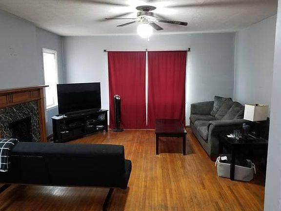 3rd image of 1308 W 3rd Ave APT B