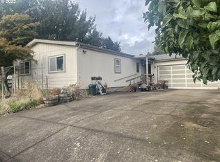 1647 Harbor Dr, Springfield, OR 97477