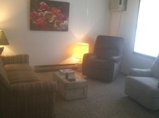 603 7th St APT 10, Elma, IA 50628