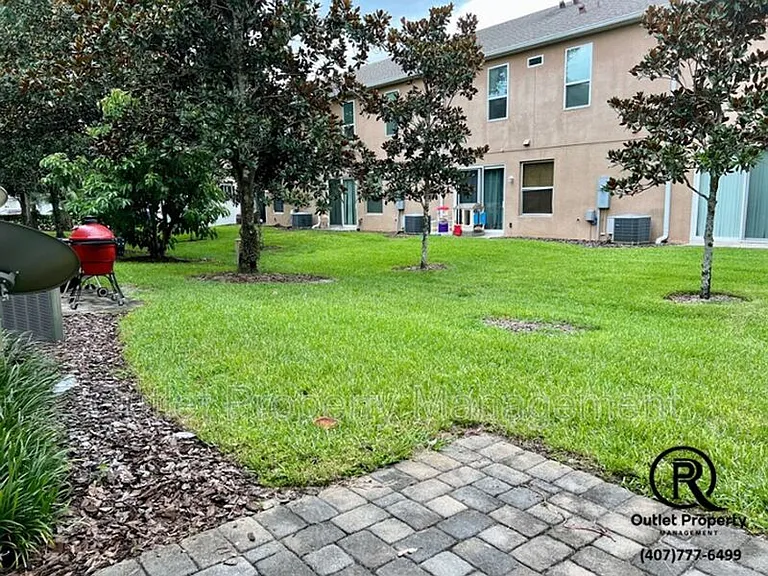 316 Coral Beach Cir — Photo 11