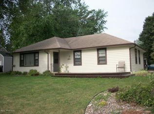 203 4th Ave NW, Dodge Center, MN 55927