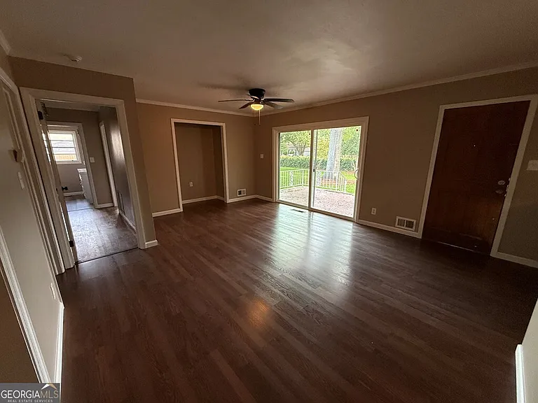 412 Roberson St — Photo 30
