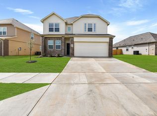 10628 Bleat St, Fort Worth, TX 76036