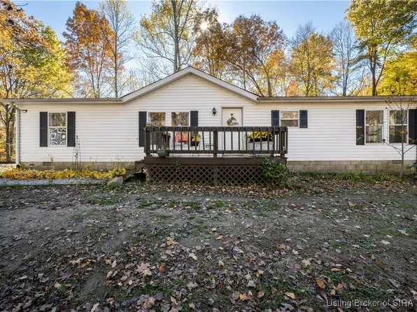 835 Hunters Road NE, Palmyra, IN 47164