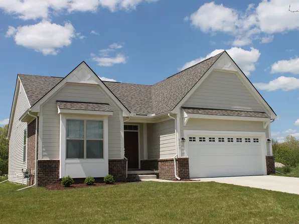 8343 Stamford Rd, Ypsilanti, MI 48198