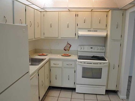 3rd image of 4374 NW 9th Ave APT 17-3C