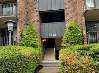 7807 Dassett Ct APT 203, Annandale, VA 22003