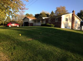 2960 Beck Rd, Howell, MI 48843