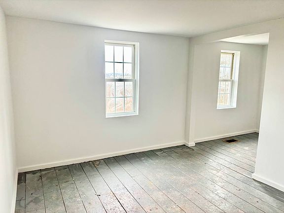 3rd image of 92 N Pleasant St