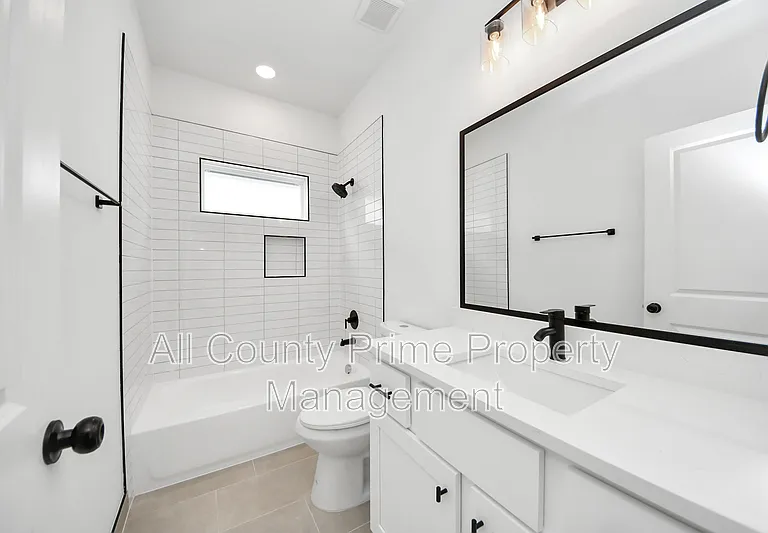 2708 Bostic St #A — Photo 25