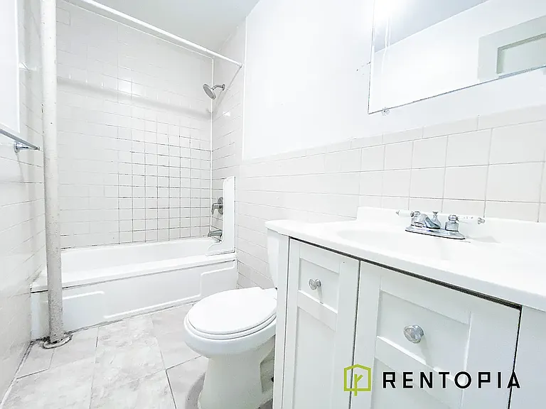 225 S 4th St #3 — Photo 9