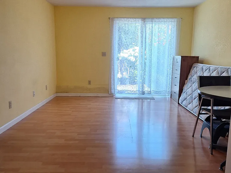 3964 Alemany Blvd — Photo 2