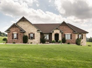 9063 Long Tail Ln, Dubuque, IA 52003