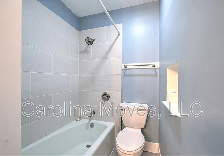 130 Pleasant Dr #A — Photo 14