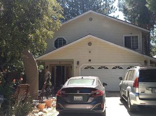 211 Darfo Dr, Crestline, CA 92325