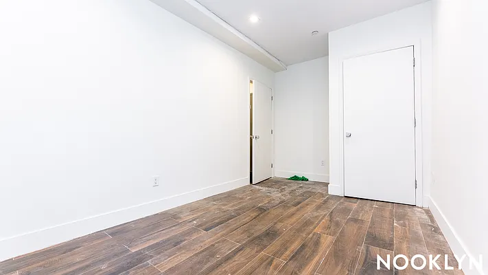 Rented by Nooklyn NYC LLC | media 26