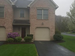 262 Stonehedge Ln, Mechanicsburg, PA 17055
