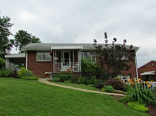 118 Woodhall Dr, Pittsburgh, PA