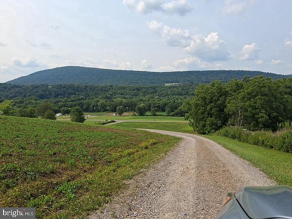 2nd image of 1819 Lower Bailey Rd