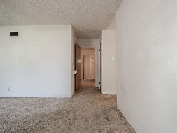 5th image of 1809 W Midway St