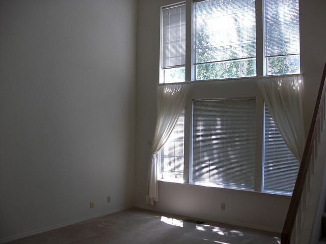 2nd image of 412 Rolling Oak Dr