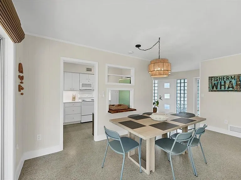 550 Gaspar Dr — Photo 19