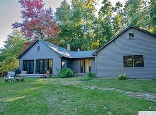 26 Curtis Rd, Ghent, NY 12075
