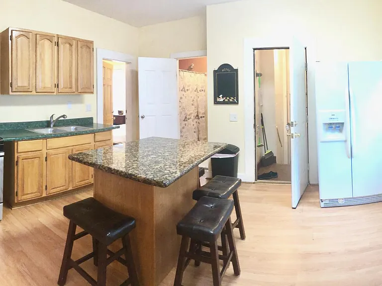 204 California Ave #1 — Photo 6