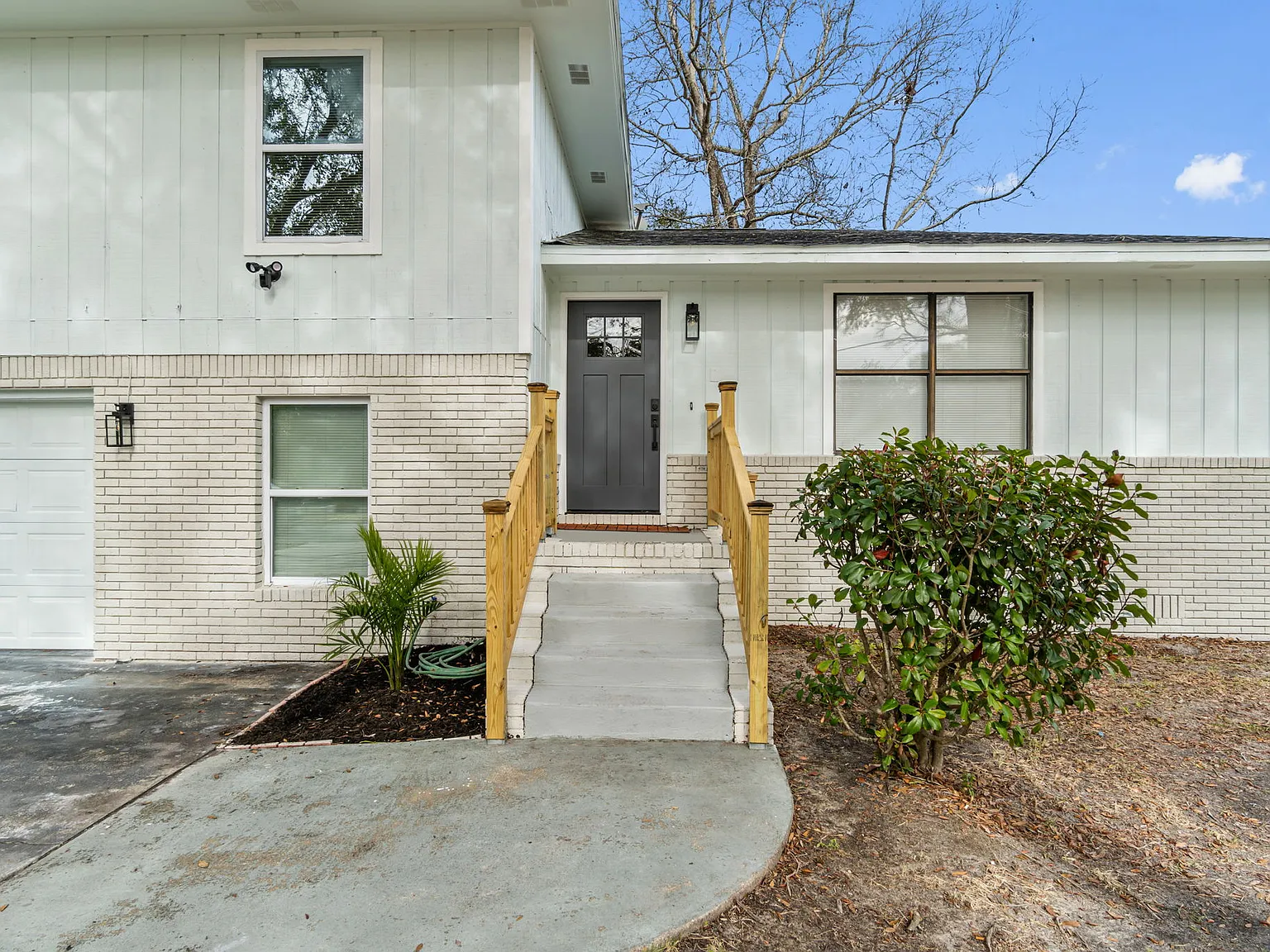 5 bed, $850 — Photo 1