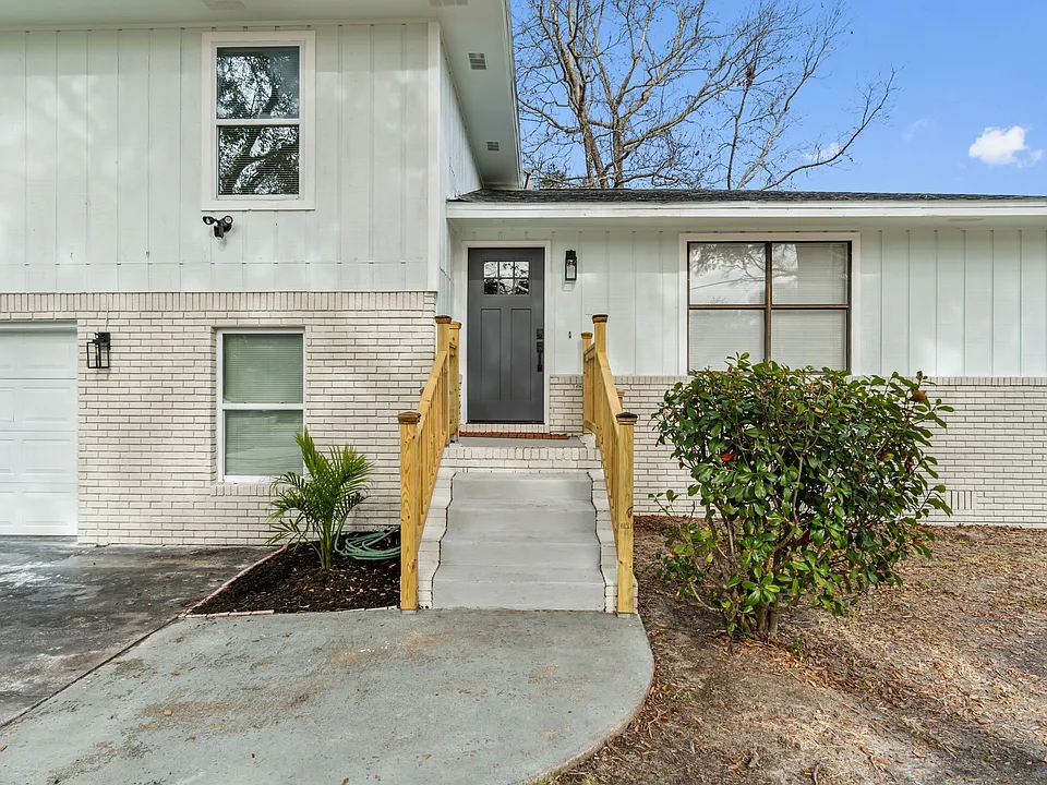 145 Alabama Ave #2