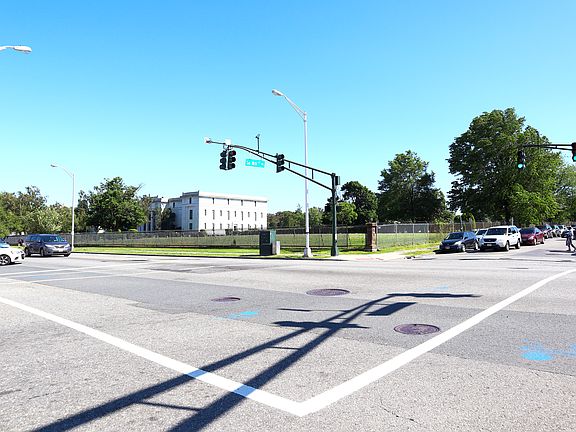 3rd image of 40 Central Ave