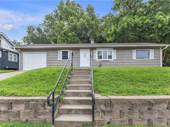 6609 King Hill Ave, Saint Joseph, MO 64504