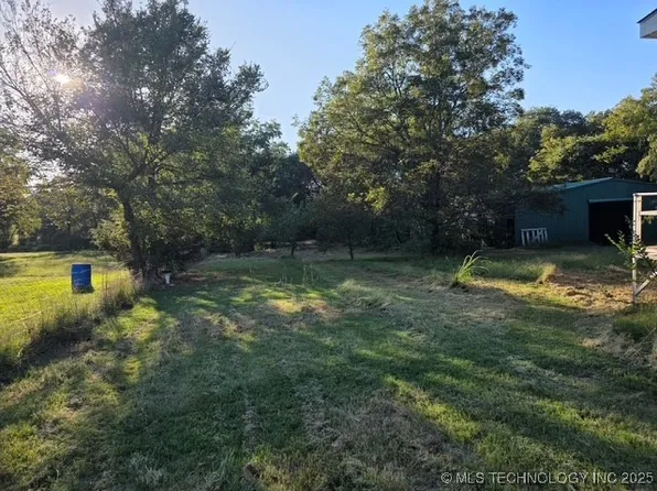 249 Badger Rd, Lone Grove, OK 73443
