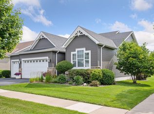 7704 Queensland Ln N, Maple Grove, MN 55311