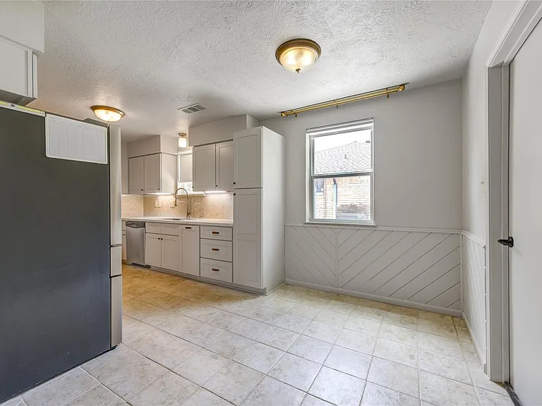 16019 Fathom Ln — Photo 15