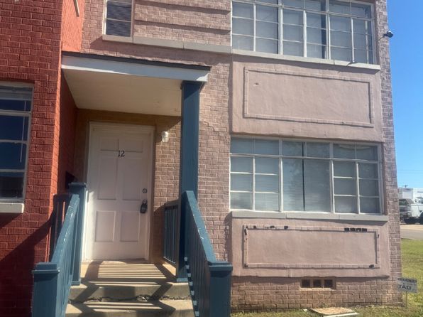 1931 NE 25th St APT 12