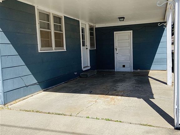 2nd image of 218 W 6th St