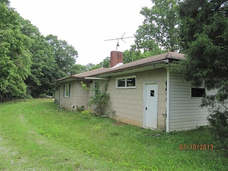 2nd image of 13200 W Lynchburg Salem Tpke