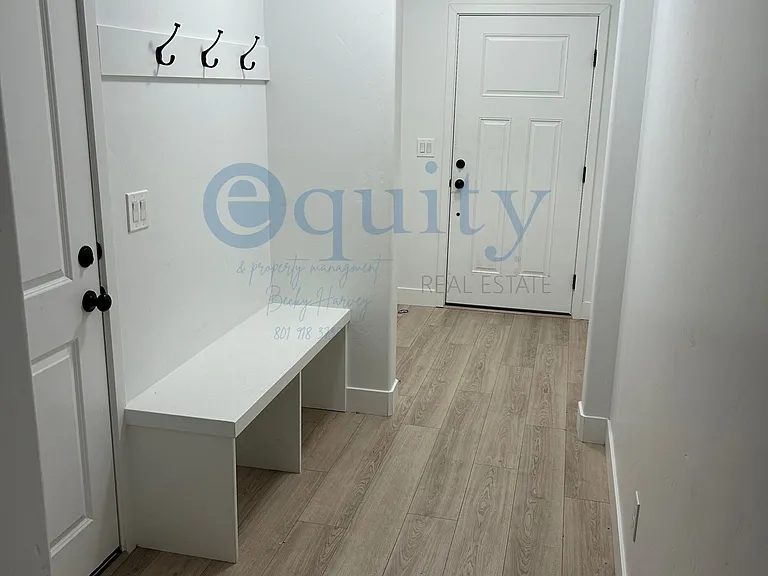 4218 W Coral Pink Ct #1 — Photo 2