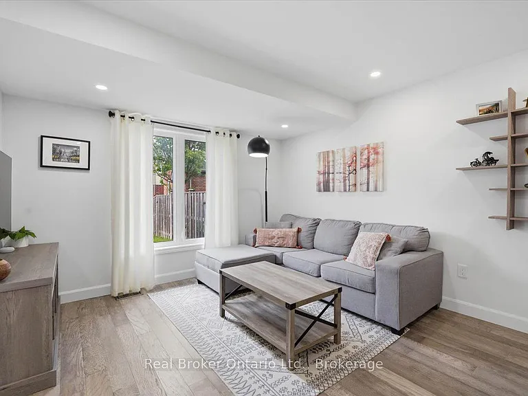 54 Laughland Ln — Photo 14