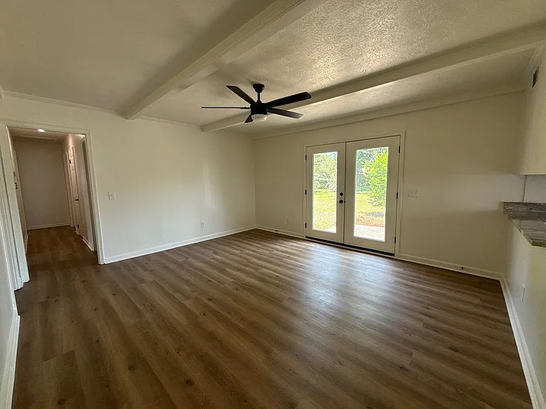 5921 Norton St — Photo 7