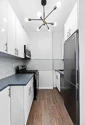 4th image of 666 9th Ave #5R