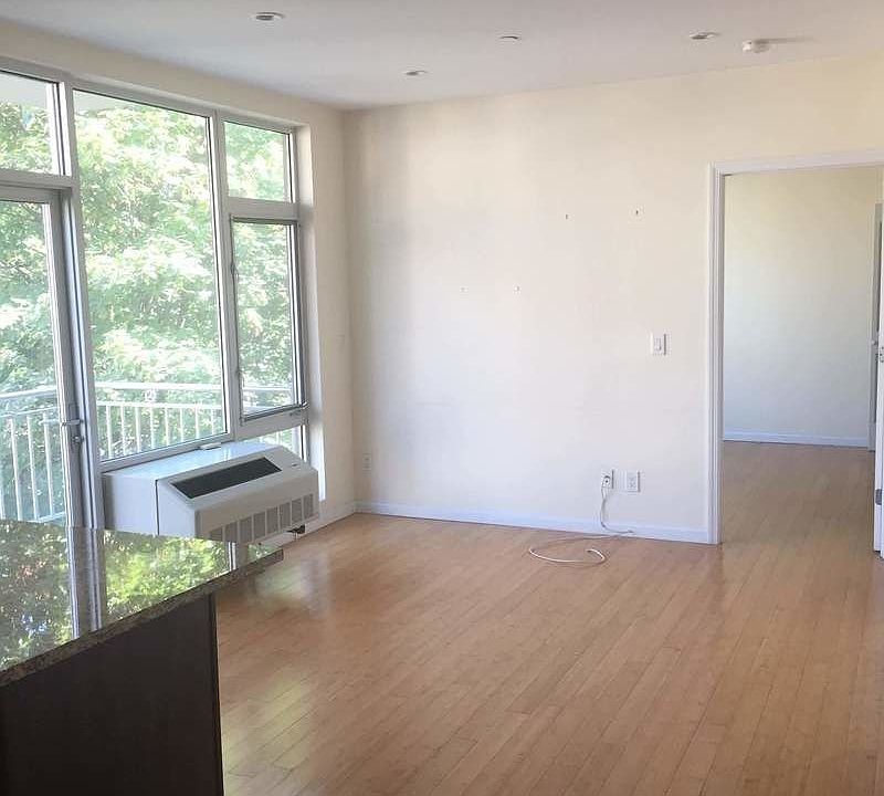 1st image of 499 Vanderbilt Ave APT 3B